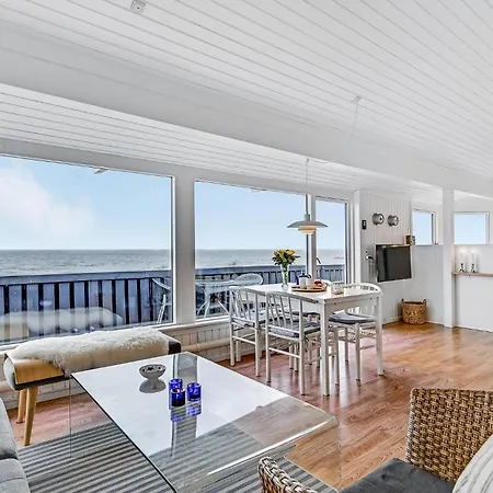 2 Bedroom Gorgeous In
